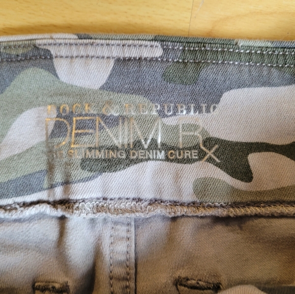 Rock & Republic Camo Jegging - Picture 3 of 4